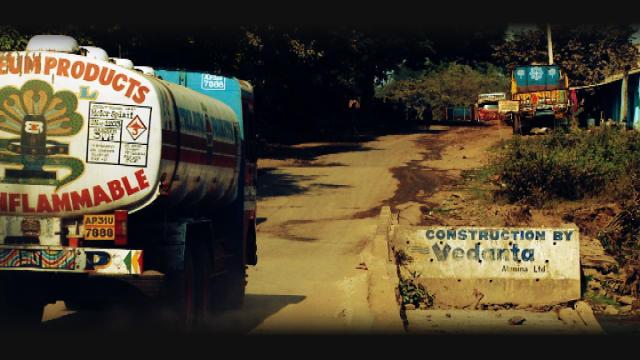  Zwijggeld - Reynders spot met parlement