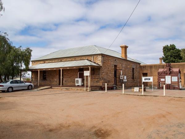 Silverton Jail (Court Houses, Police Stations and Prisons of Australia and New Zealand)