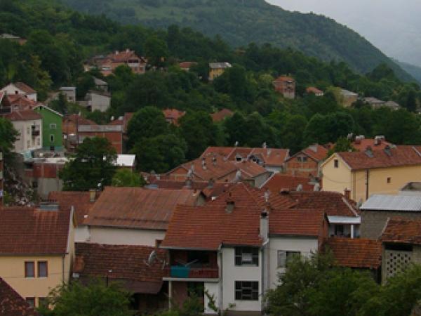 Wie wordt er rijk van Kosovo?